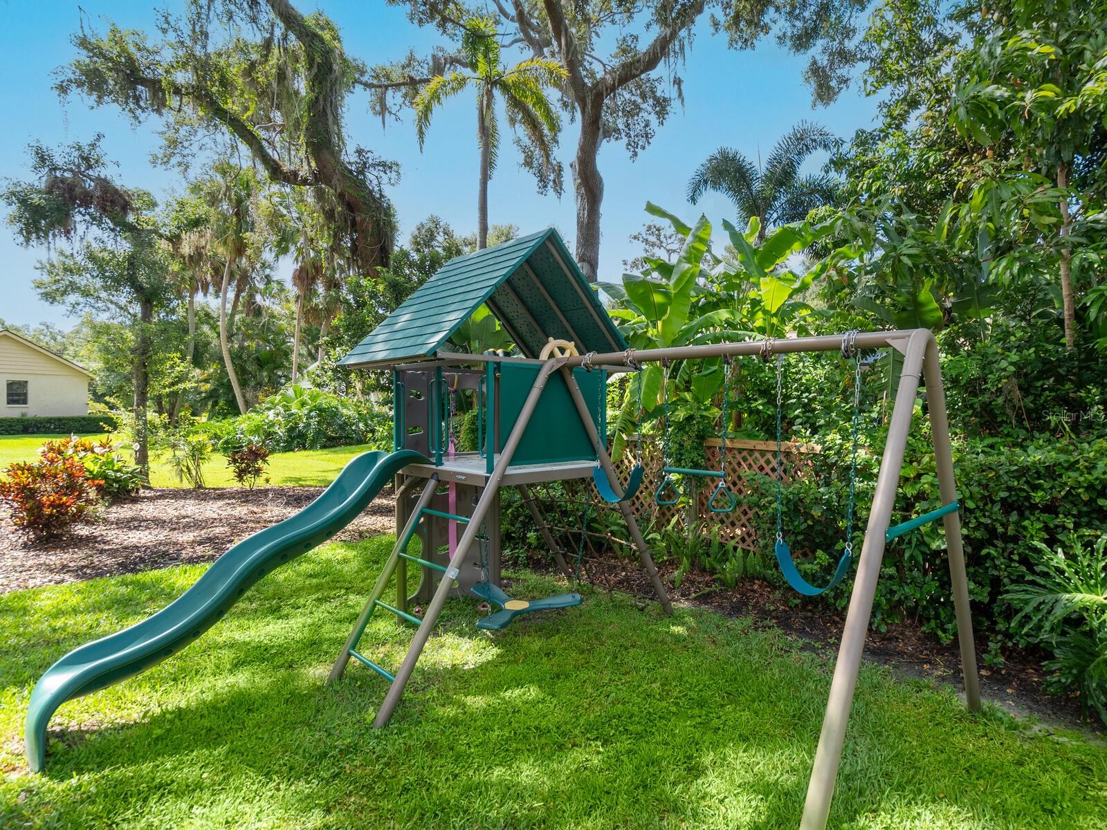 Image 41 of 66 For 1773 Oak Lakes Drive