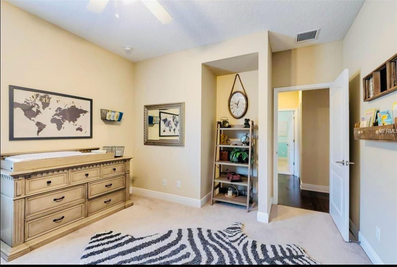 Image 18 of 26 For 12051 Forest Park Circle