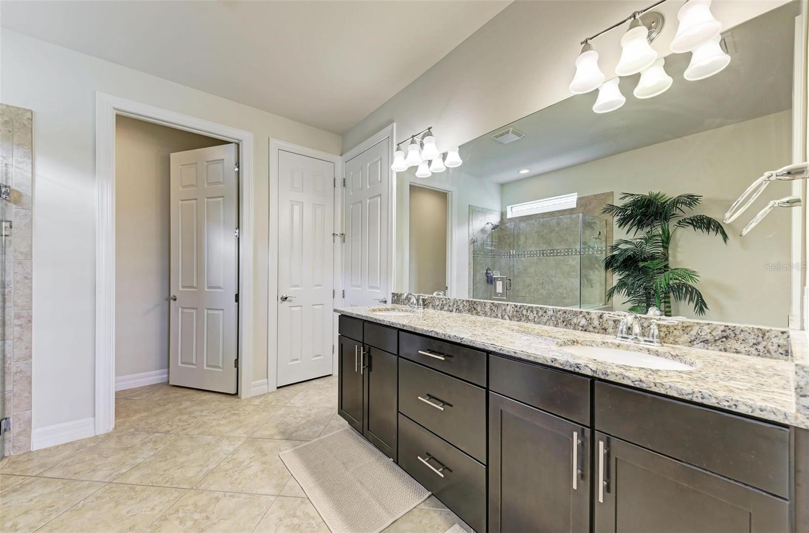 Image 33 of 63 For 11192 Whimbrel Lane