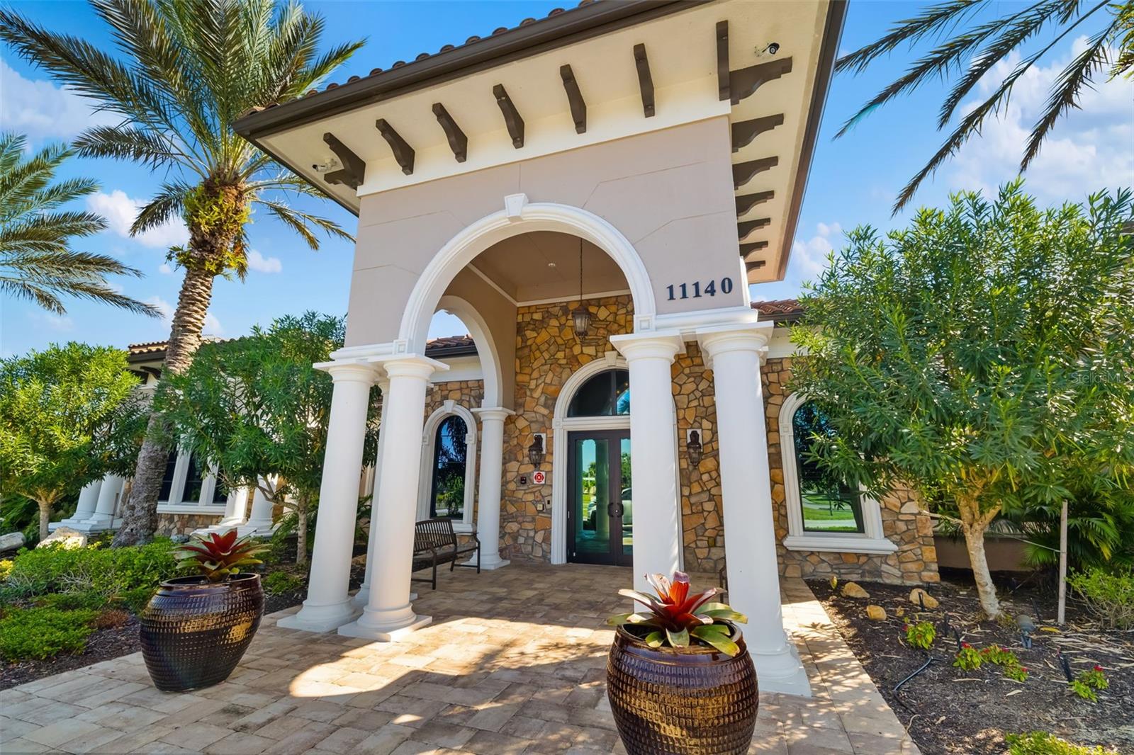 Image 76 of 83 For 11192 Whimbrel Lane