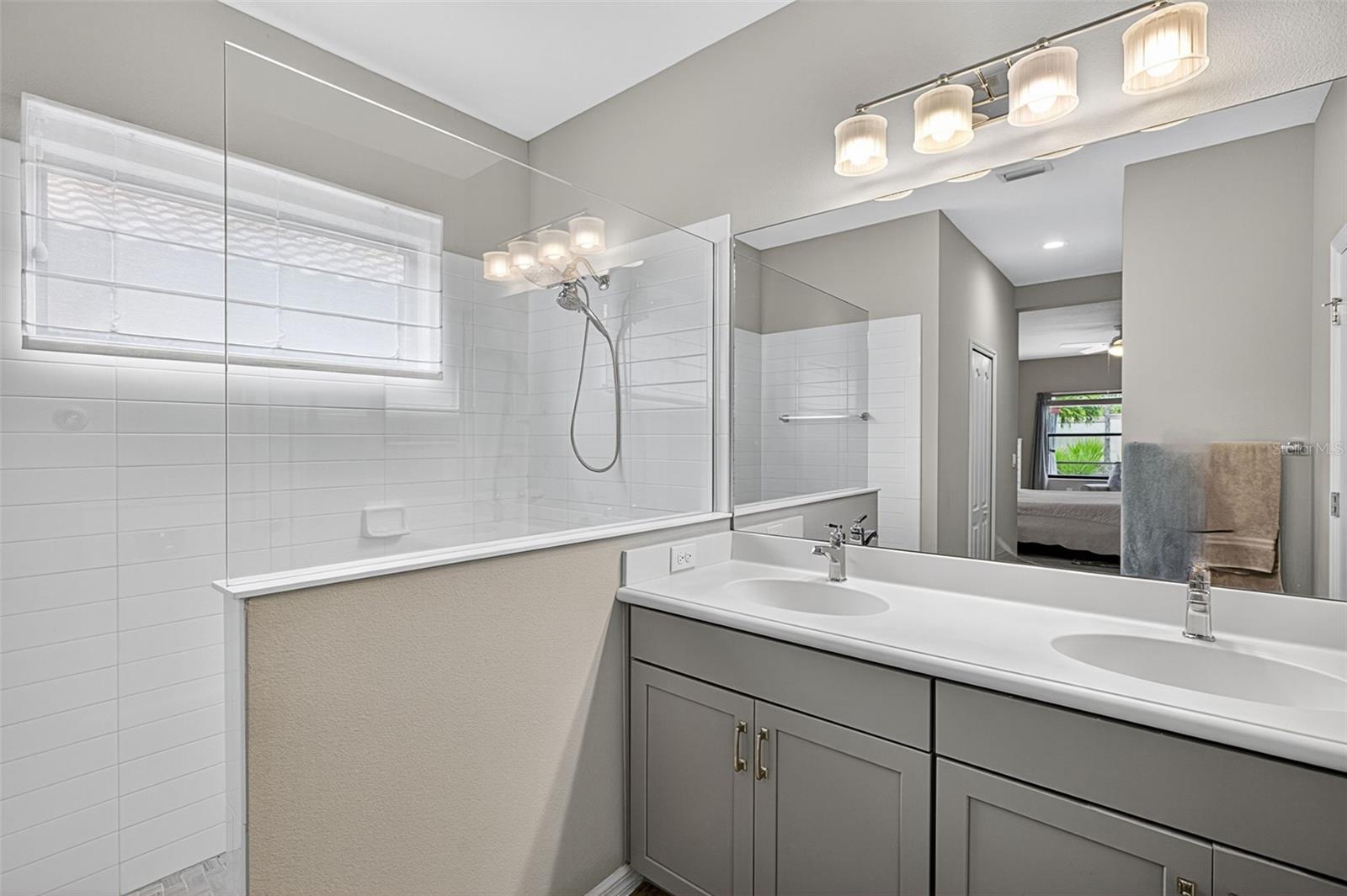 Image 21 of 48 For 232 Benedetto Court