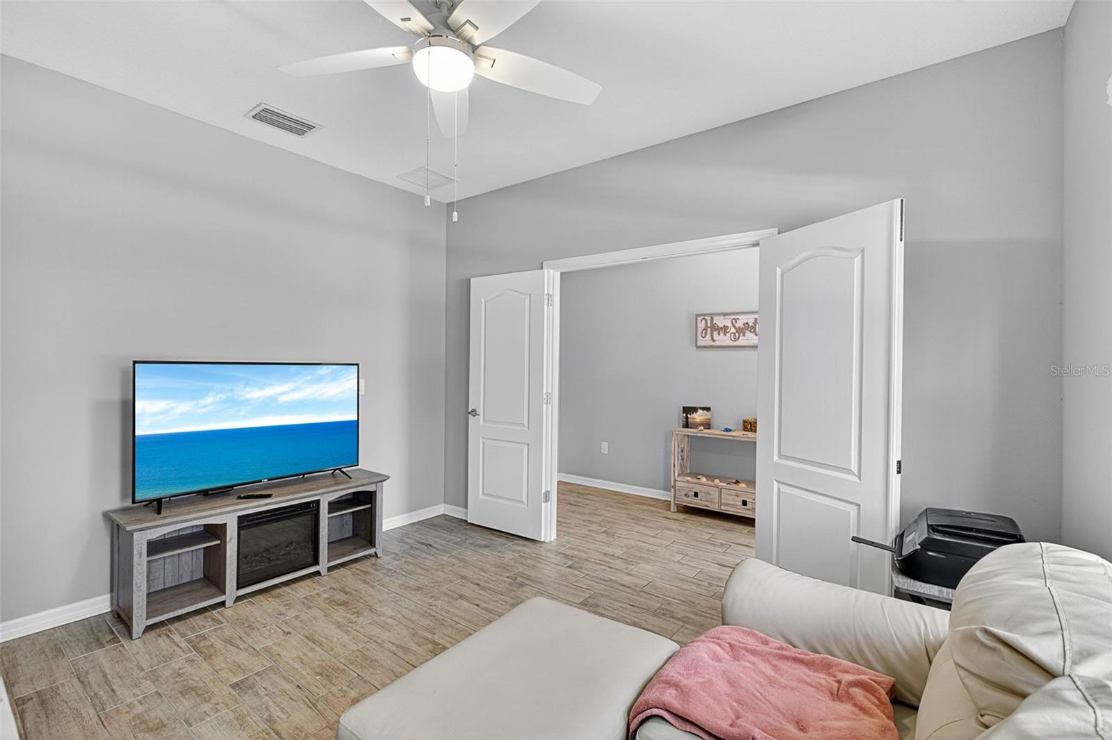 Image 7 of 48 For 232 Benedetto Court