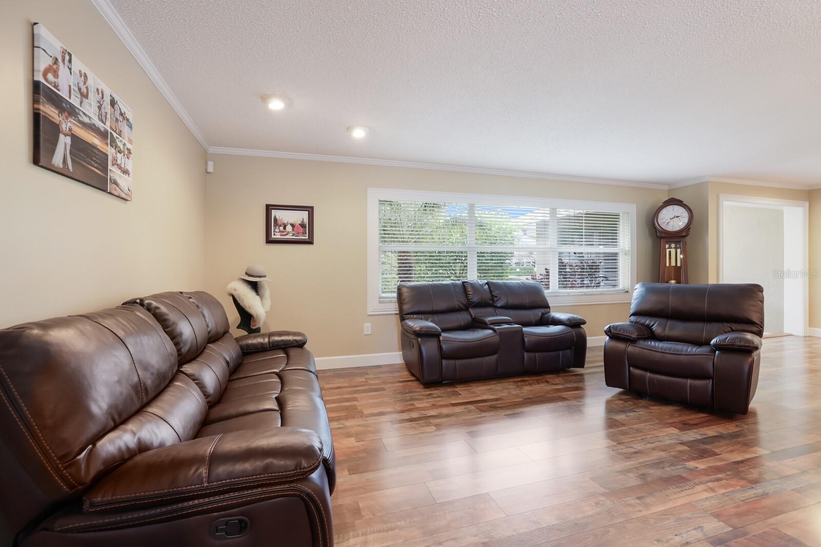 Image 17 of 52 For 412 64th Street Court Nw
