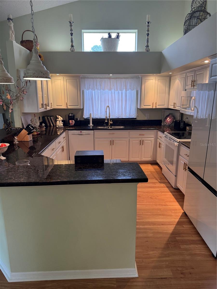 Image 11 of 23 For 7360 Clearmeadow Drive