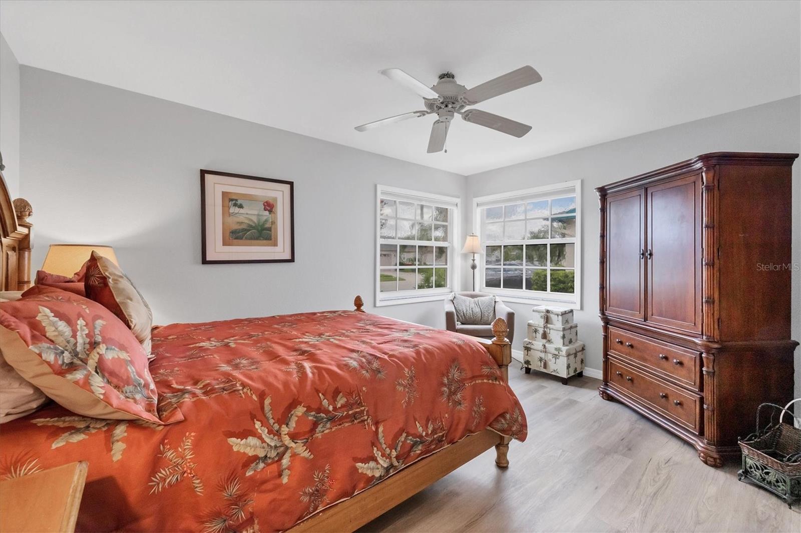 Image 20 of 46 For 4738 Raintree Street Circle E