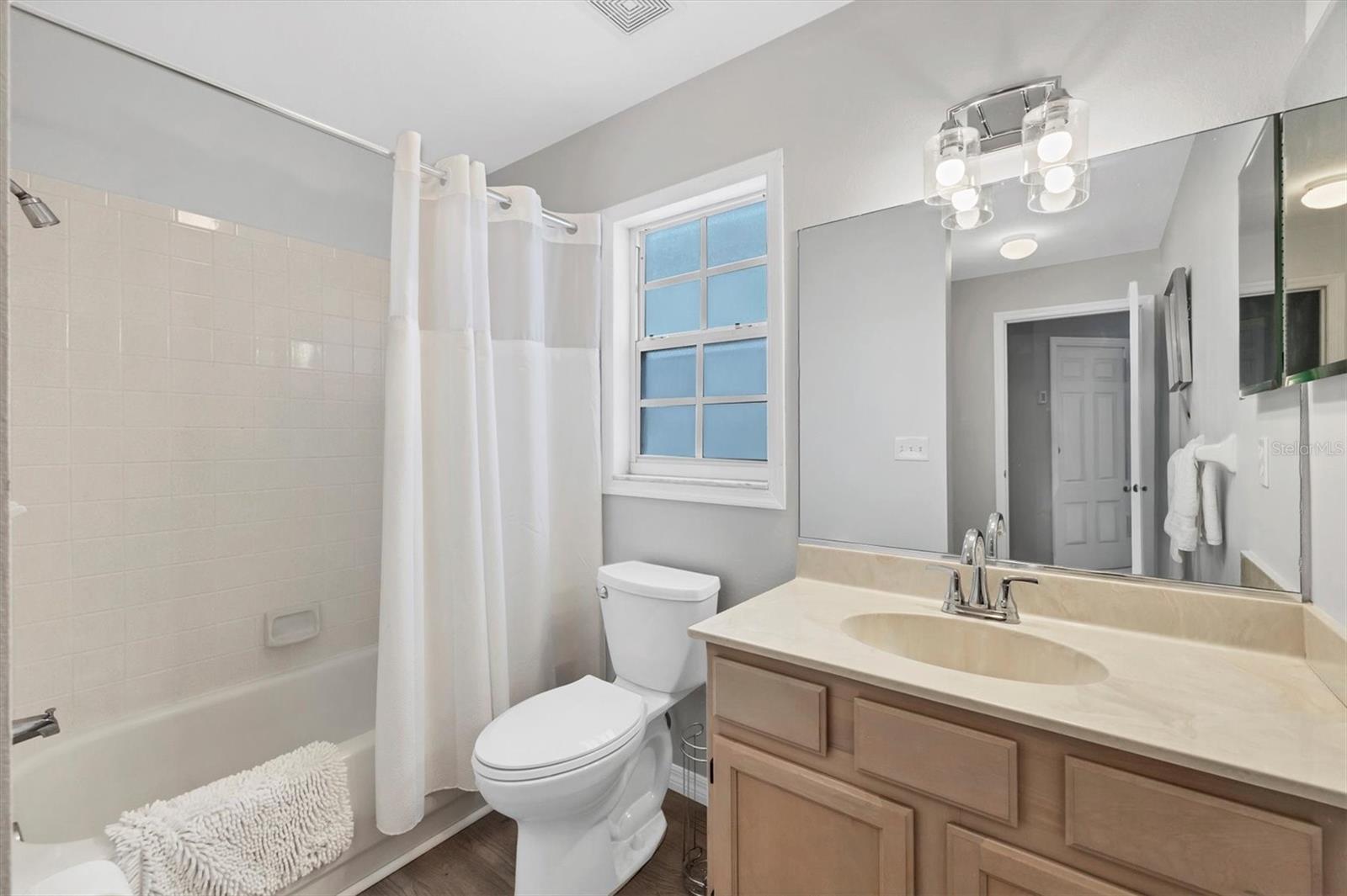 Image 22 of 46 For 4738 Raintree Street Circle E