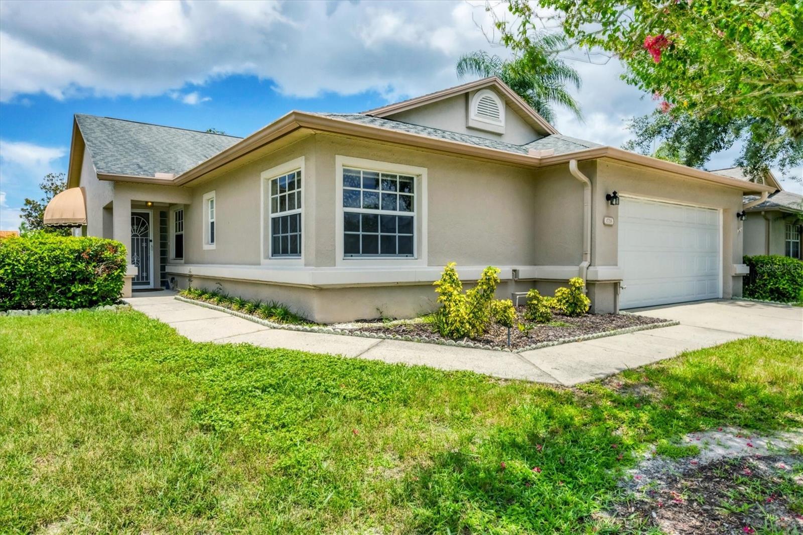 Image 4 of 46 For 4738 Raintree Street Circle E