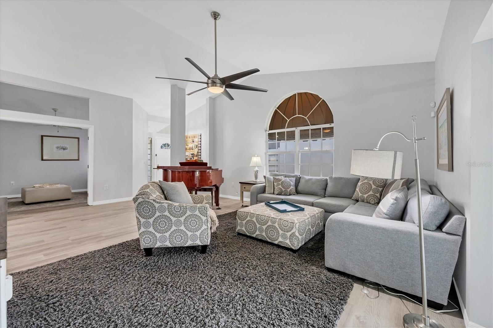 Image 6 of 46 For 4738 Raintree Street Circle E