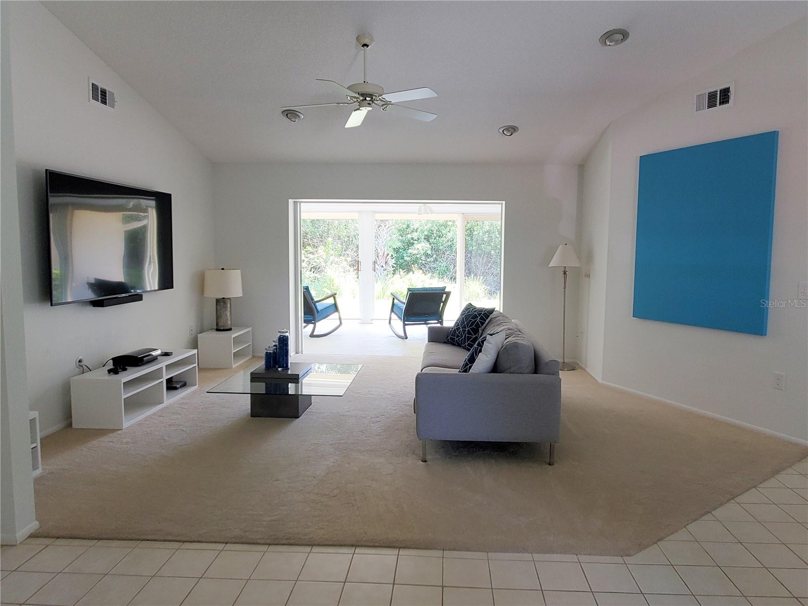 Image 3 of 23 For 6960 Country Lakes Circle
