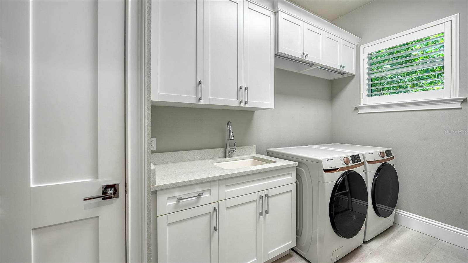 Image 38 of 54 For 1905 Goldenrod Street