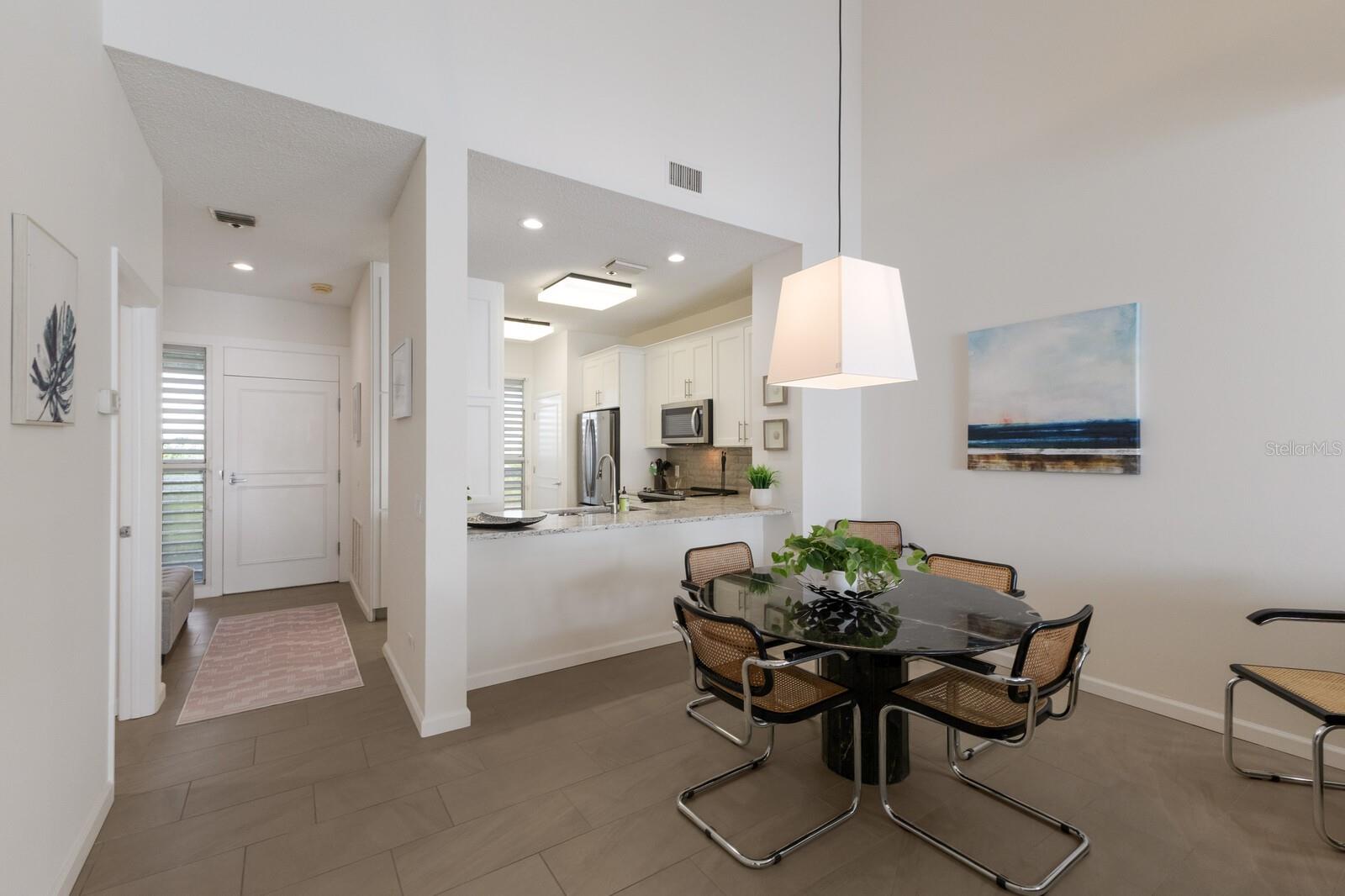 Image 11 of 63 For 615 Dream Island Place 304