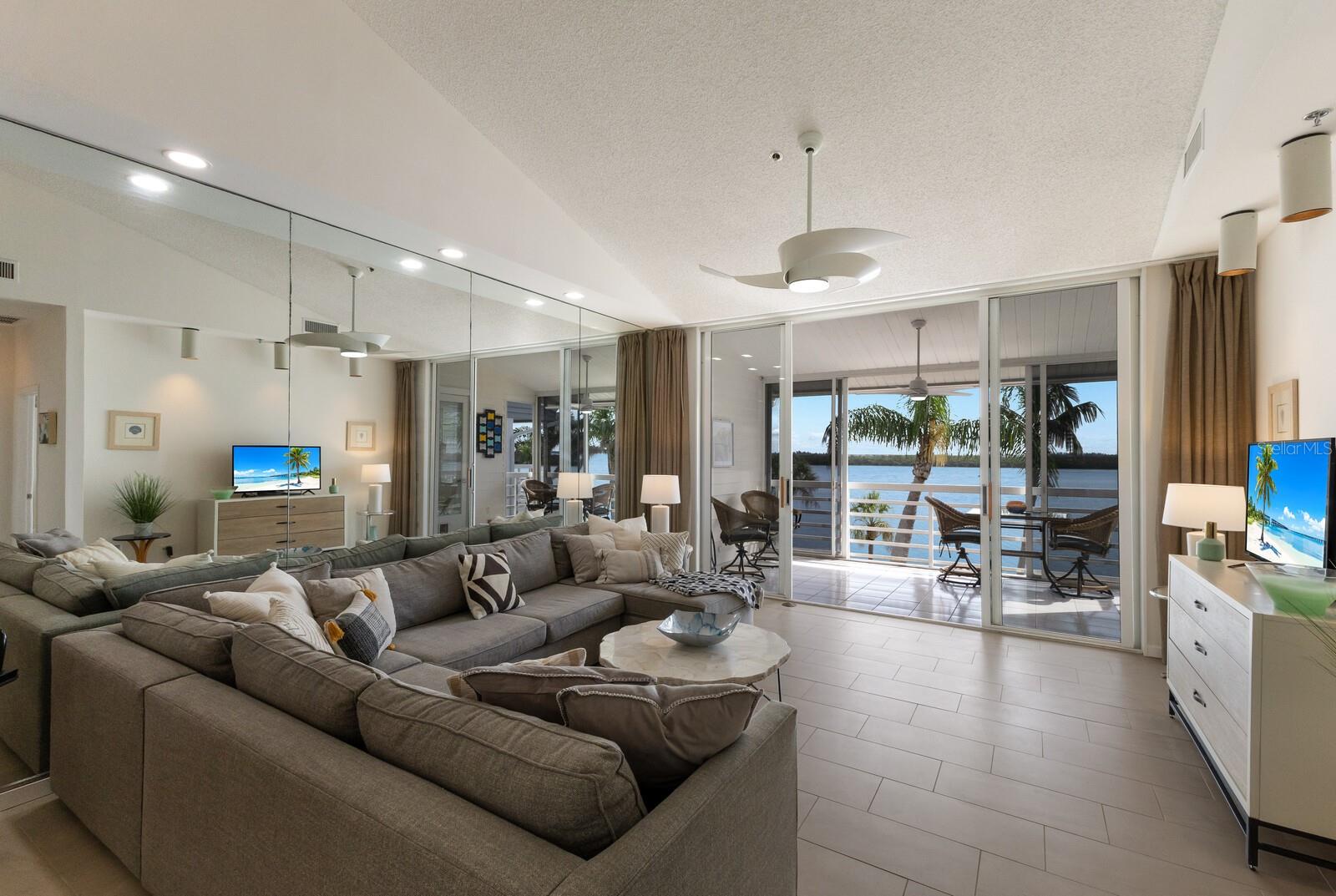 Image 15 of 63 For 615 Dream Island Place 304