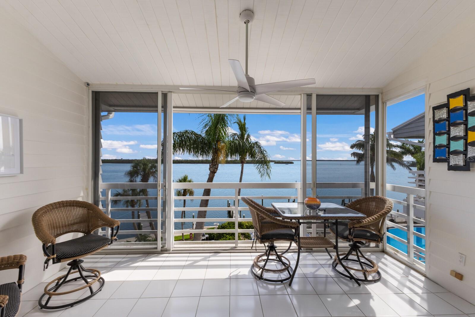 Image 18 of 63 For 615 Dream Island Place 304