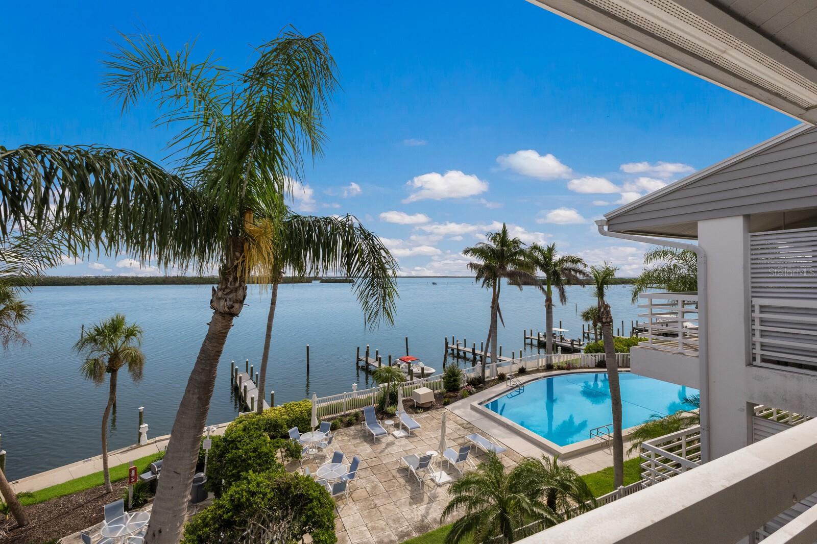 Image 21 of 63 For 615 Dream Island Place 304