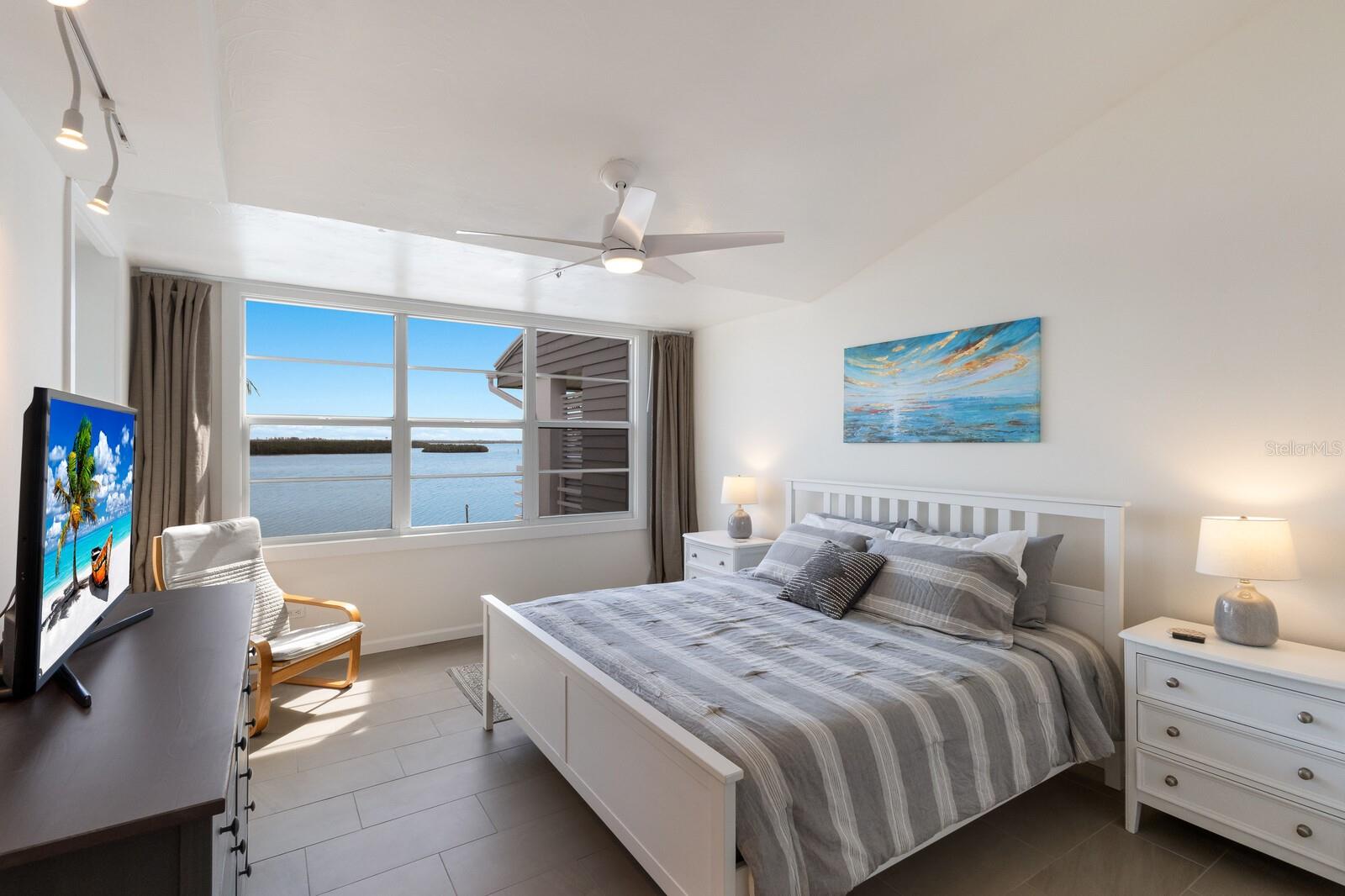 Image 24 of 63 For 615 Dream Island Place 304