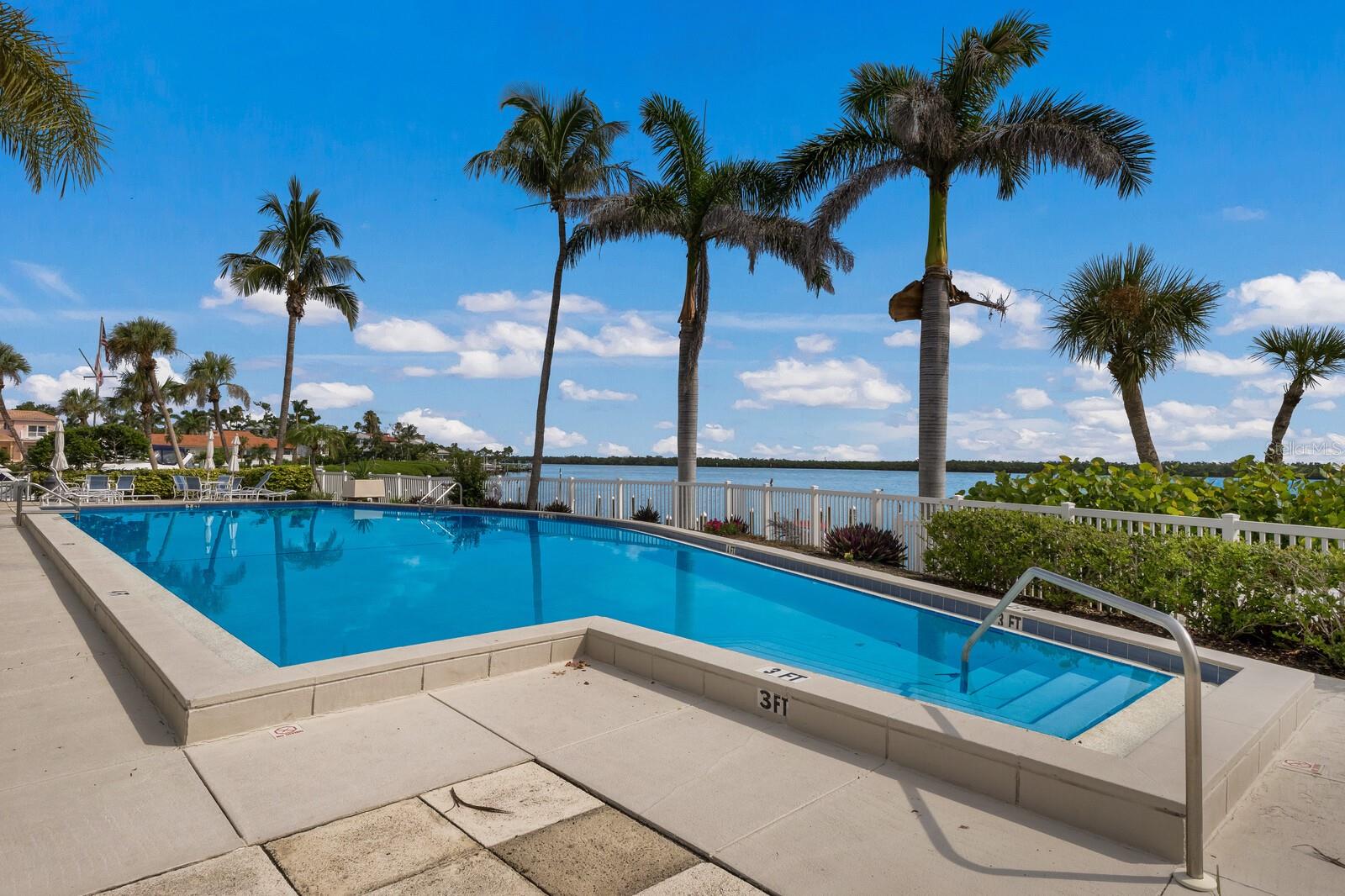 Image 38 of 63 For 615 Dream Island Place 304