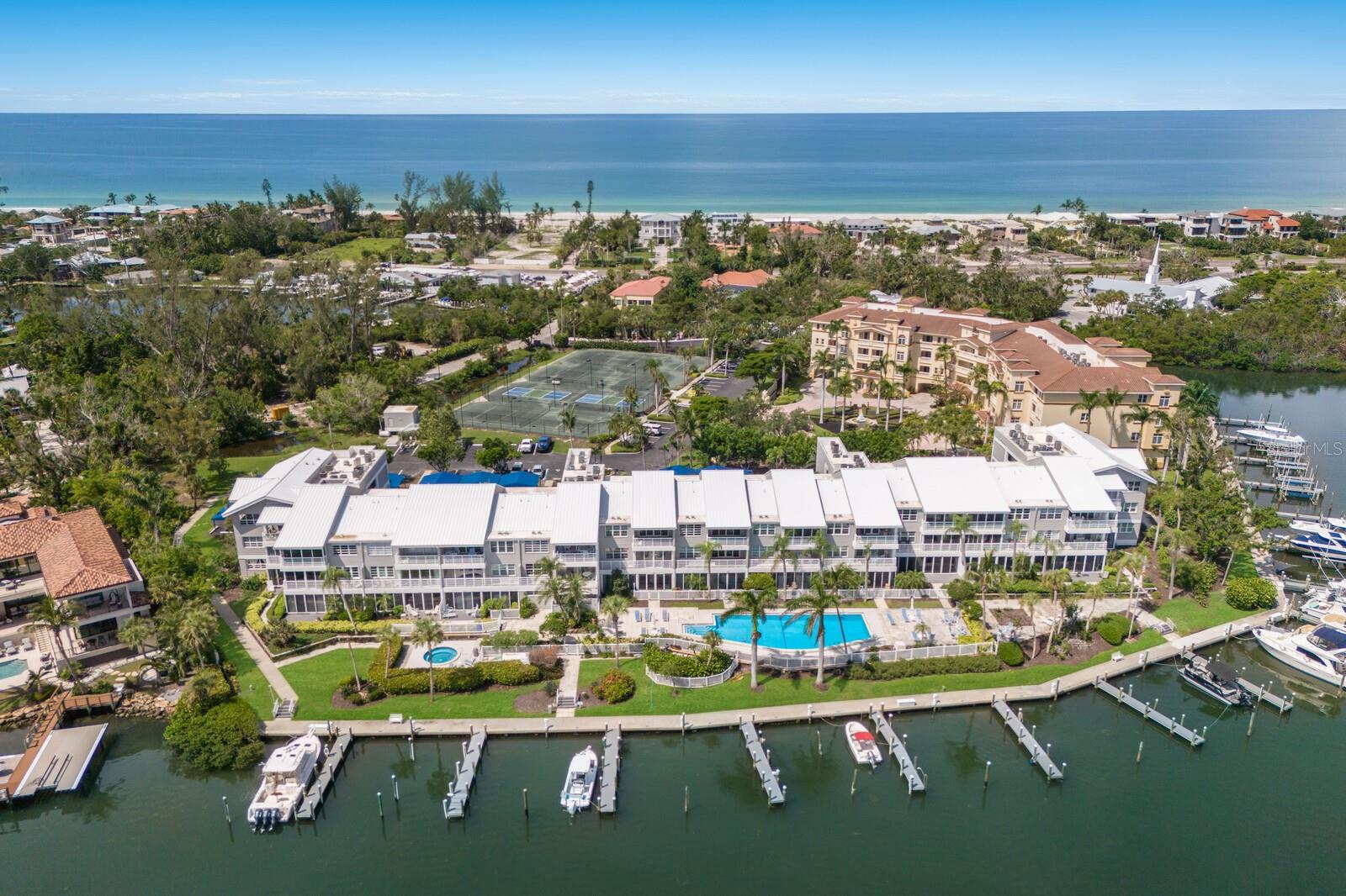 Image 51 of 63 For 615 Dream Island Place 304