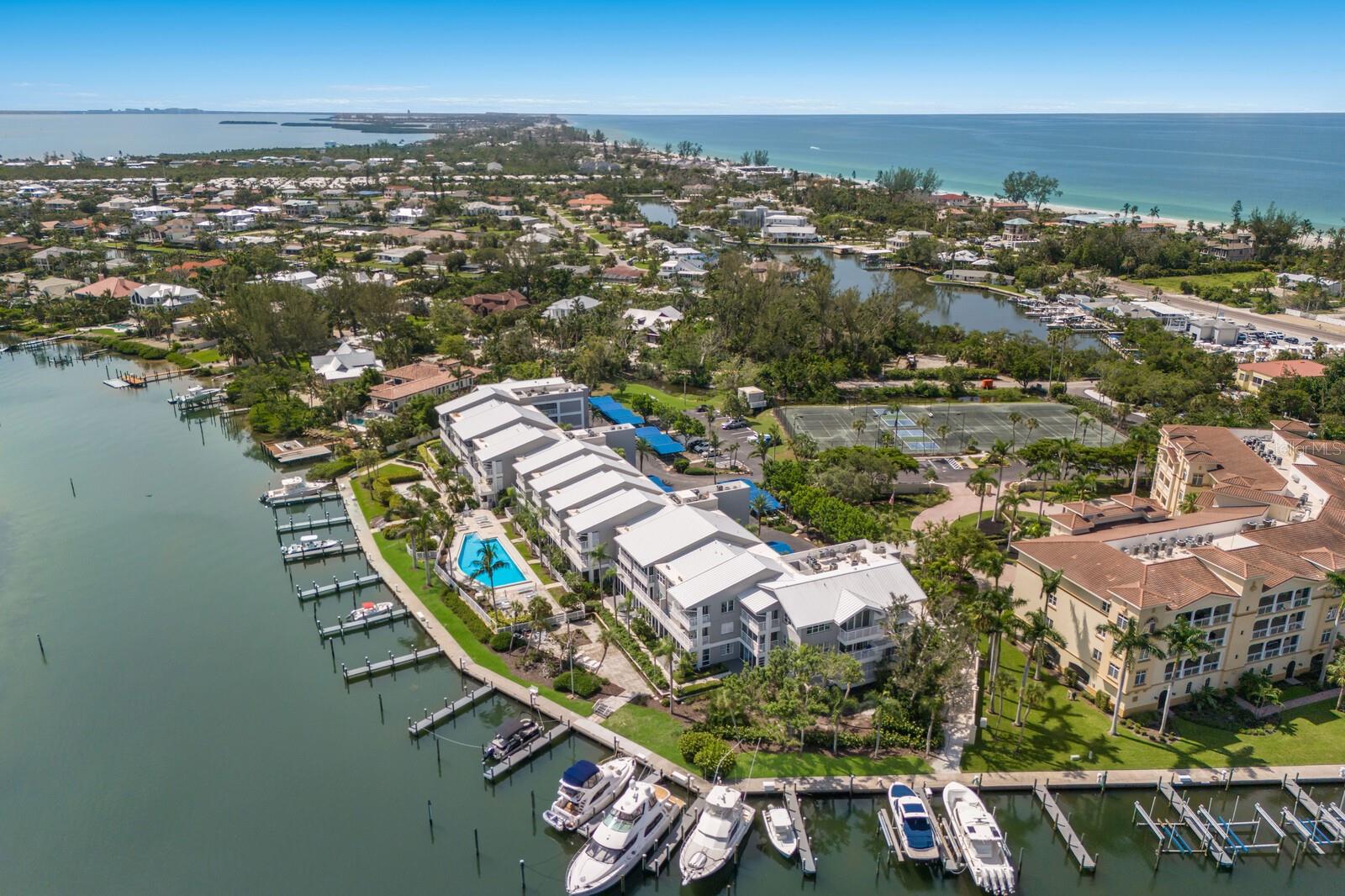 Image 55 of 63 For 615 Dream Island Place 304