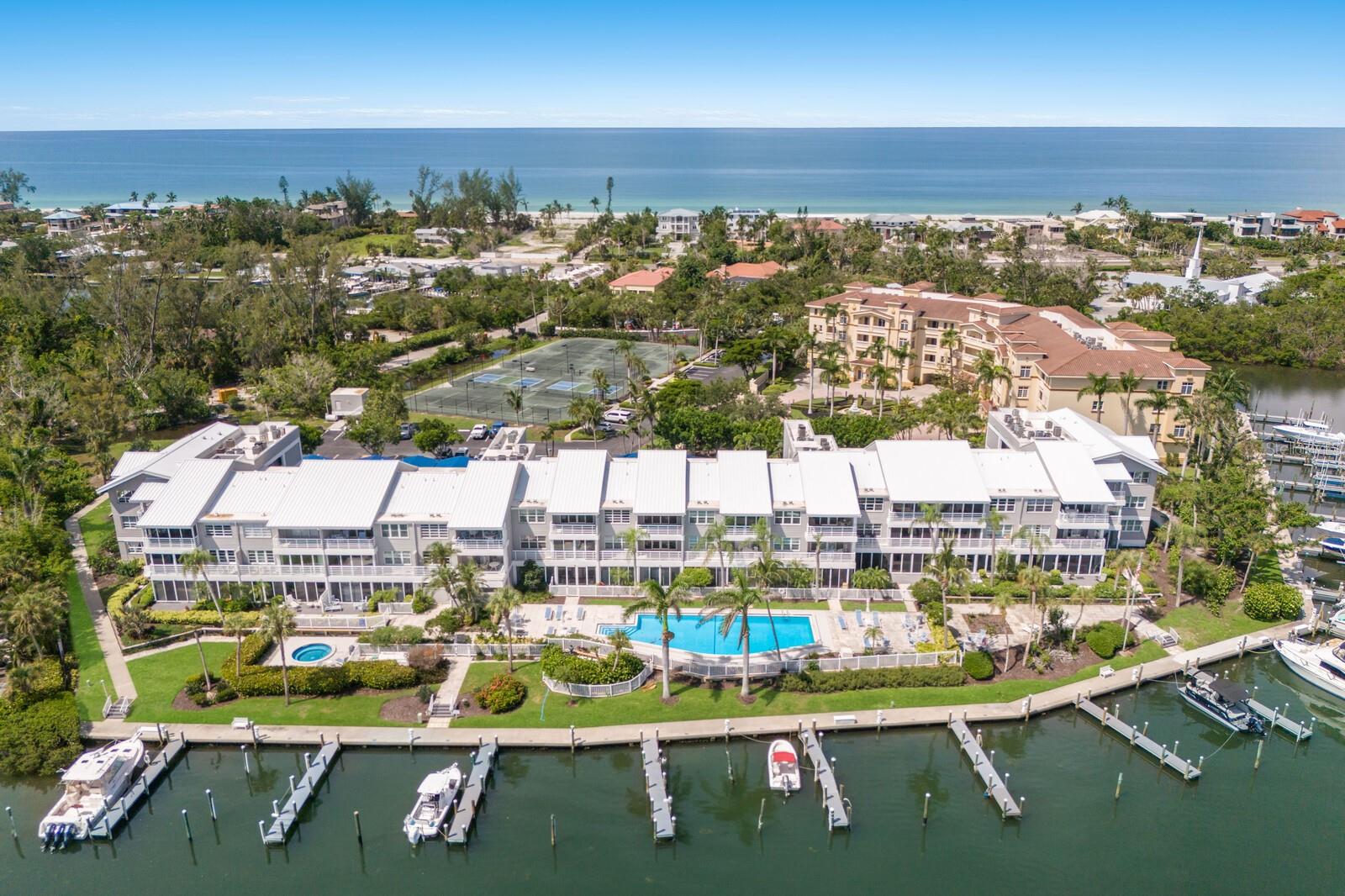Image 59 of 63 For 615 Dream Island Place 304