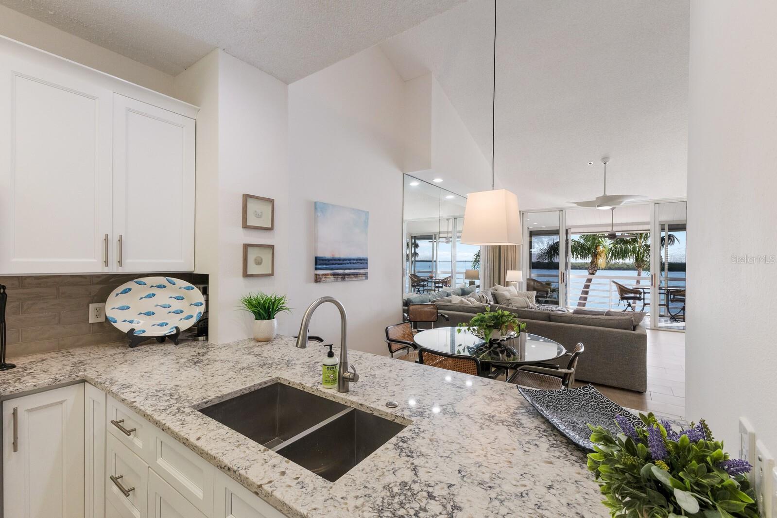Image 8 of 63 For 615 Dream Island Place 304