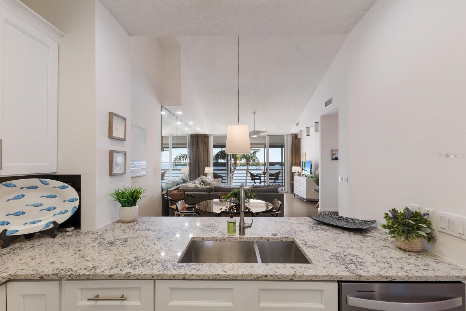 Image 9 of 63 For 615 Dream Island Place 304