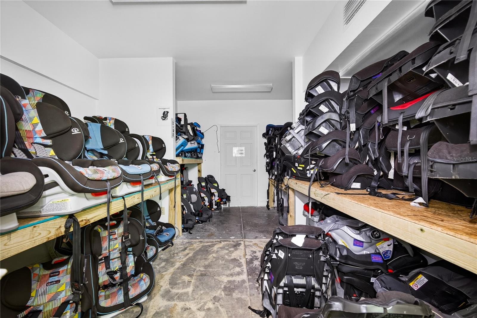 Image 18 of 49 For 2239 15th Street D
