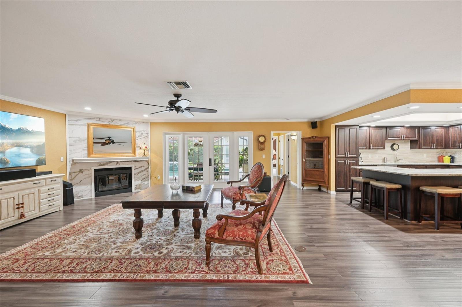 Image 10 of 43 For 4959 Southern Wood Drive
