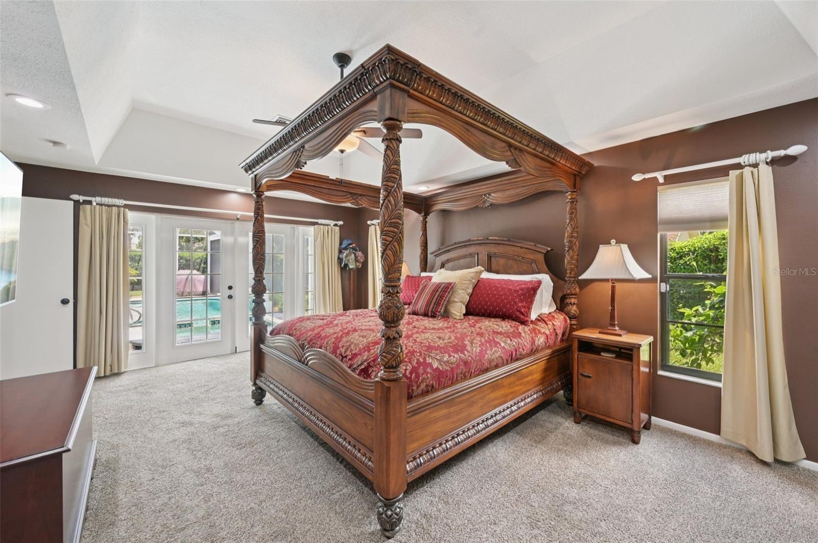 Image 17 of 43 For 4959 Southern Wood Drive