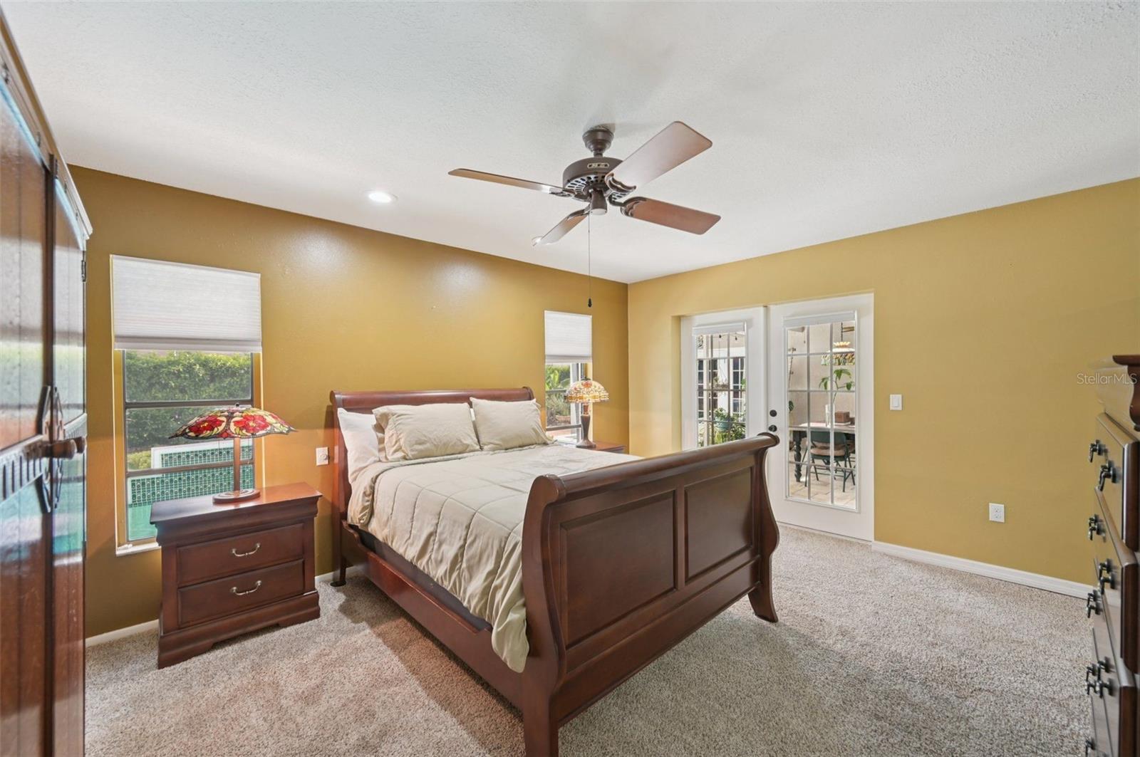 Image 23 of 43 For 4959 Southern Wood Drive