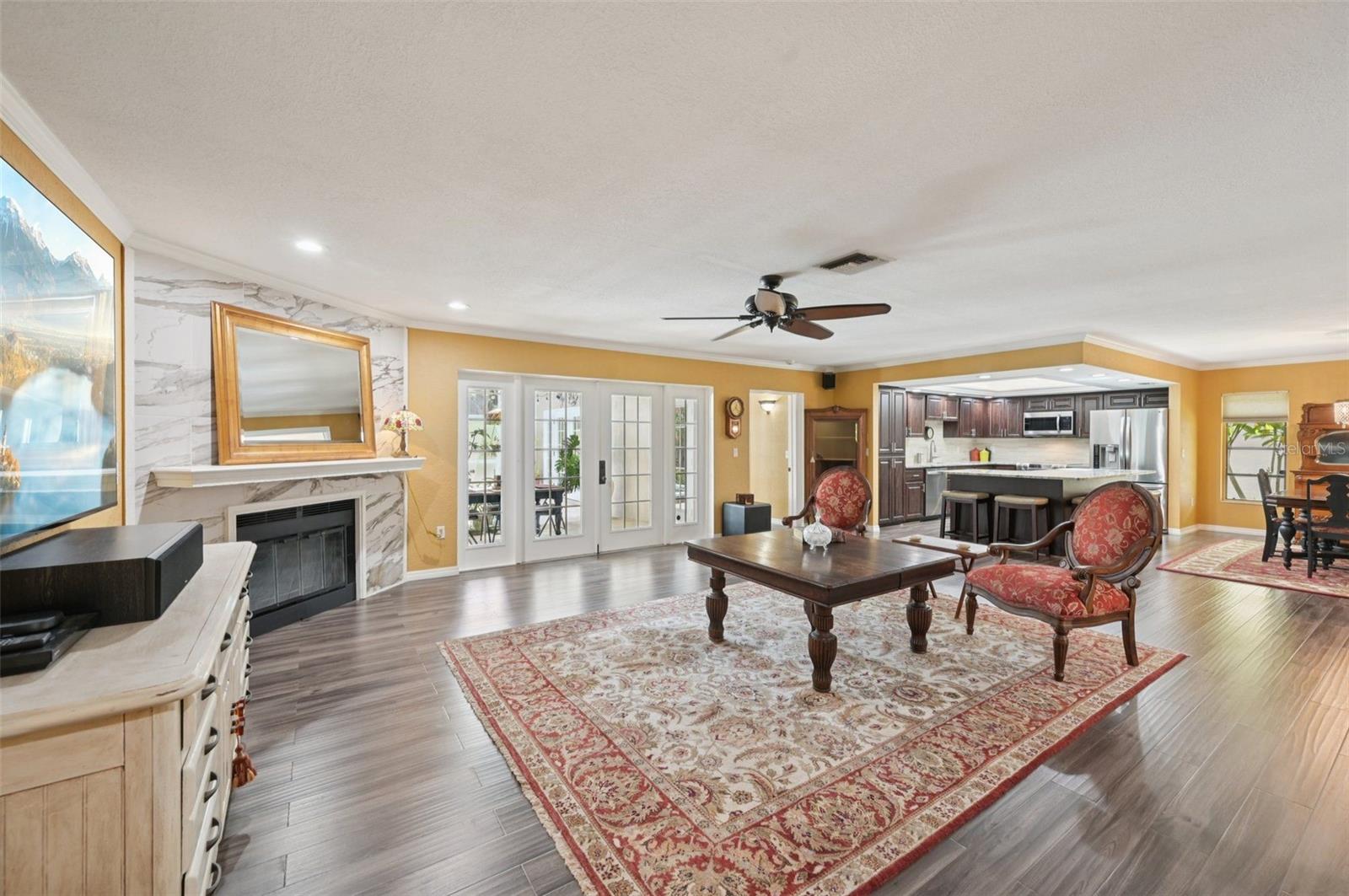 Image 5 of 43 For 4959 Southern Wood Drive