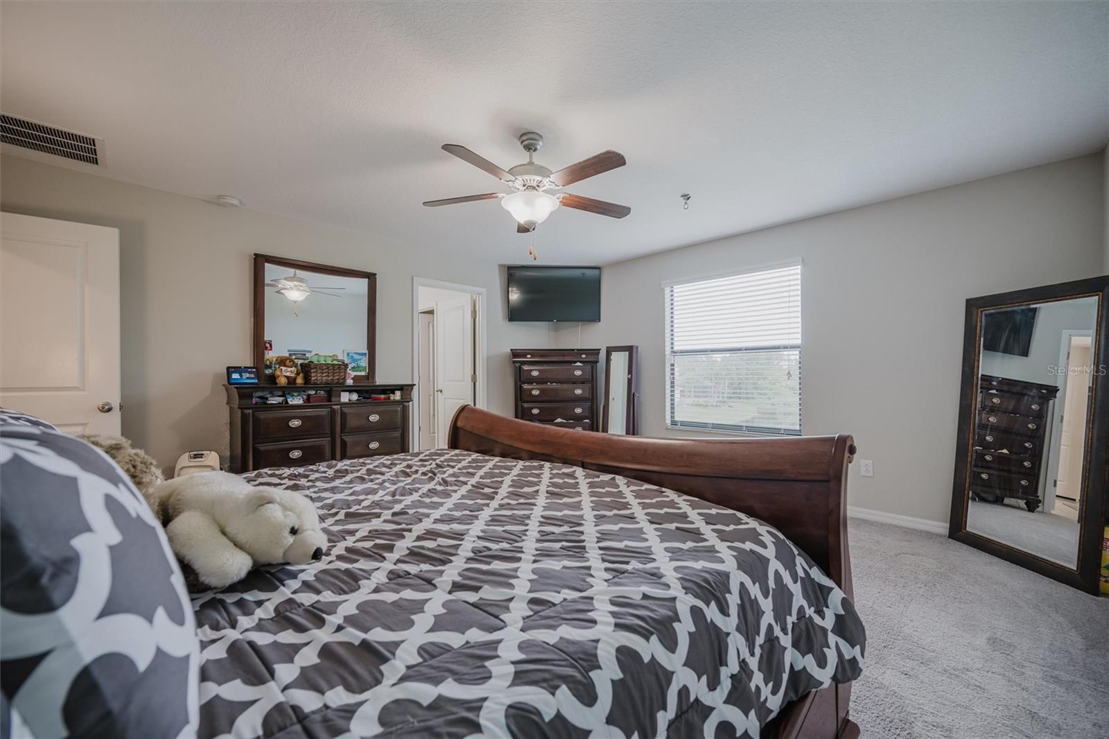 Image 23 of 45 For 7062 Water Mill Street