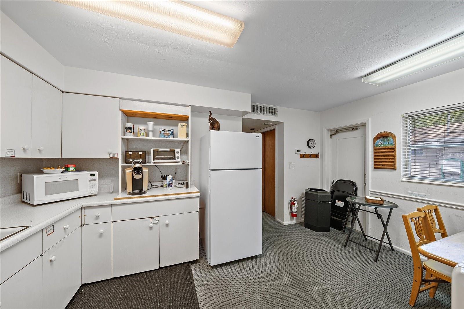 Image 16 of 19 For 4242 Mcintosh Lane