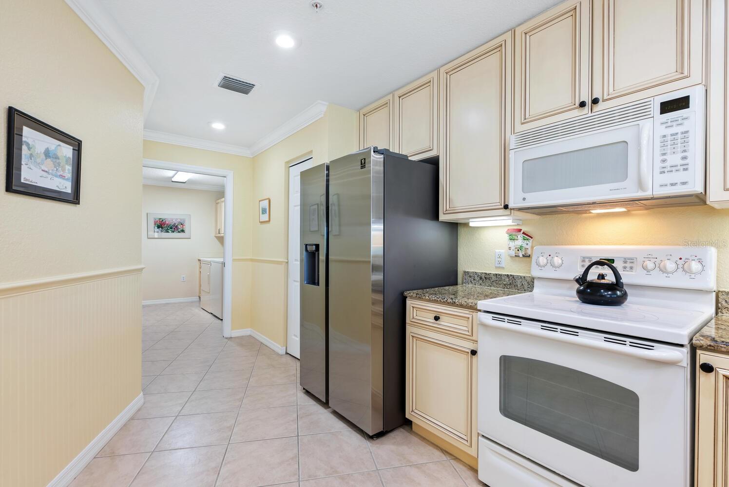 Image 17 of 59 For 1188 Tamiami Trail 401