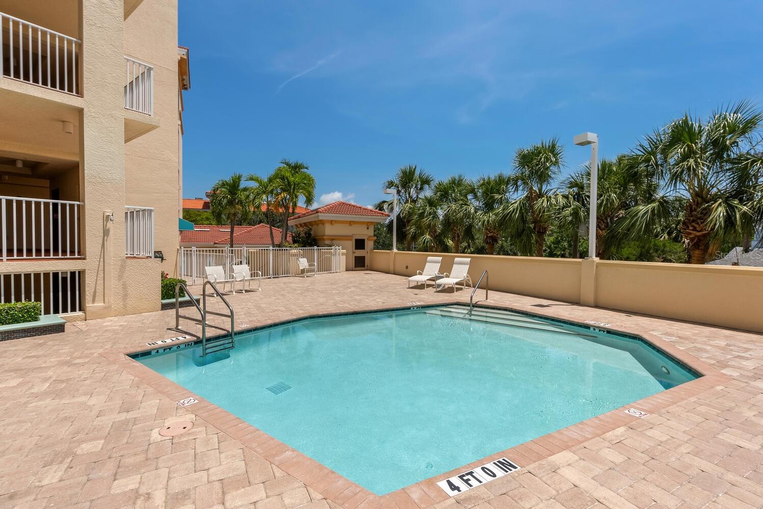 Image 32 of 59 For 1188 Tamiami Trail 401