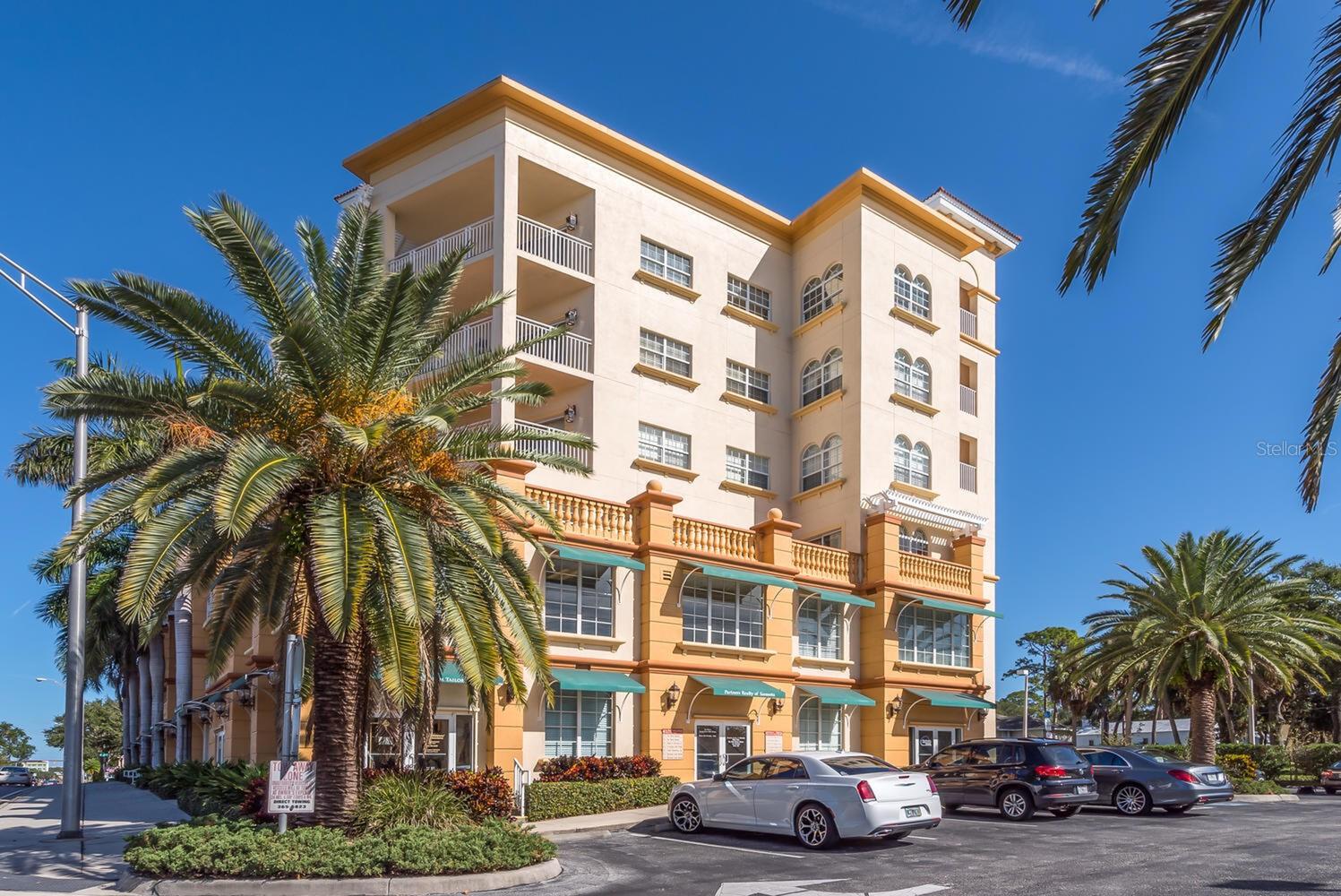 Image 4 of 59 For 1188 Tamiami Trail 401