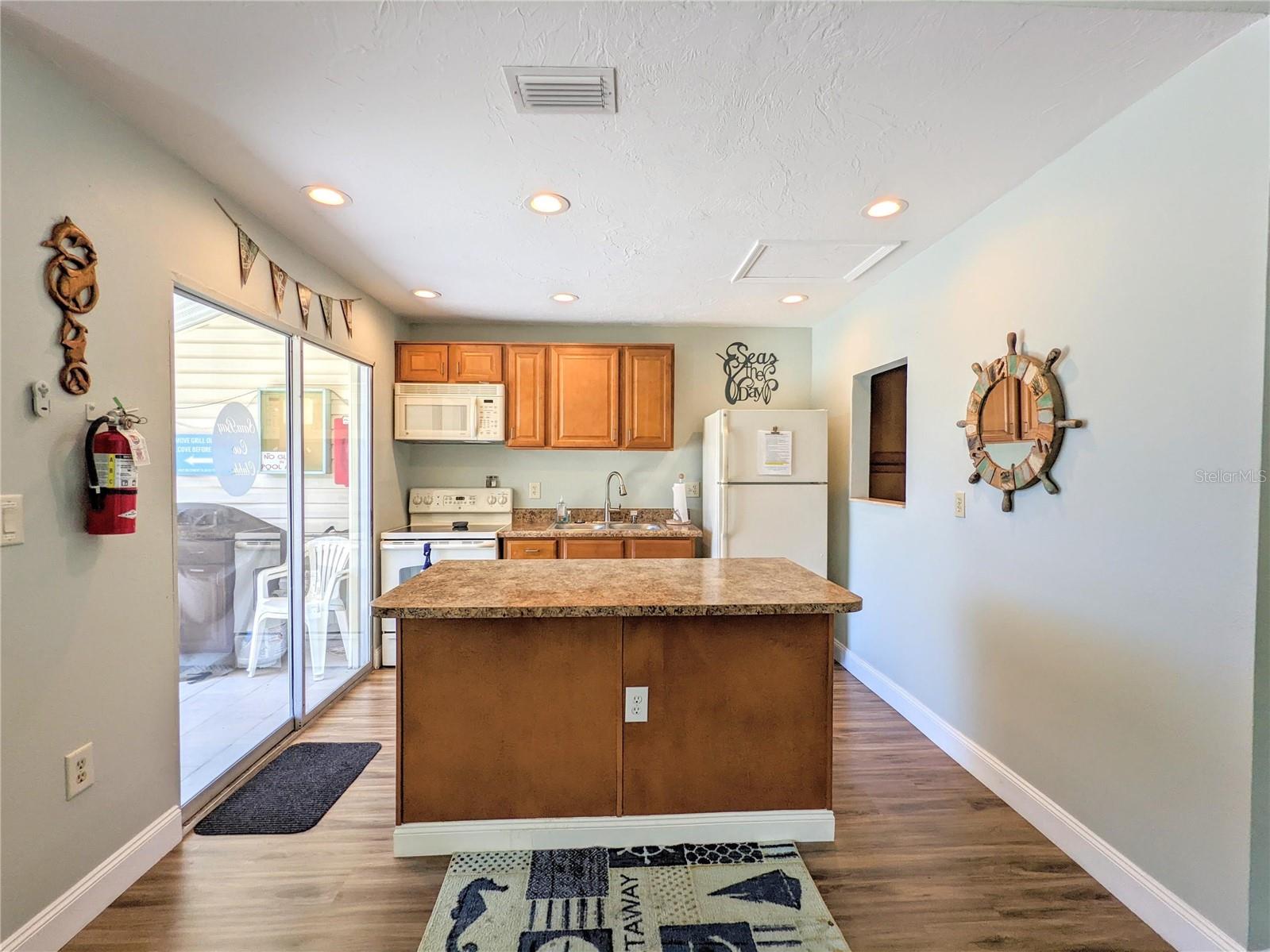 Image 21 of 33 For 1714 69th Avenue W B308