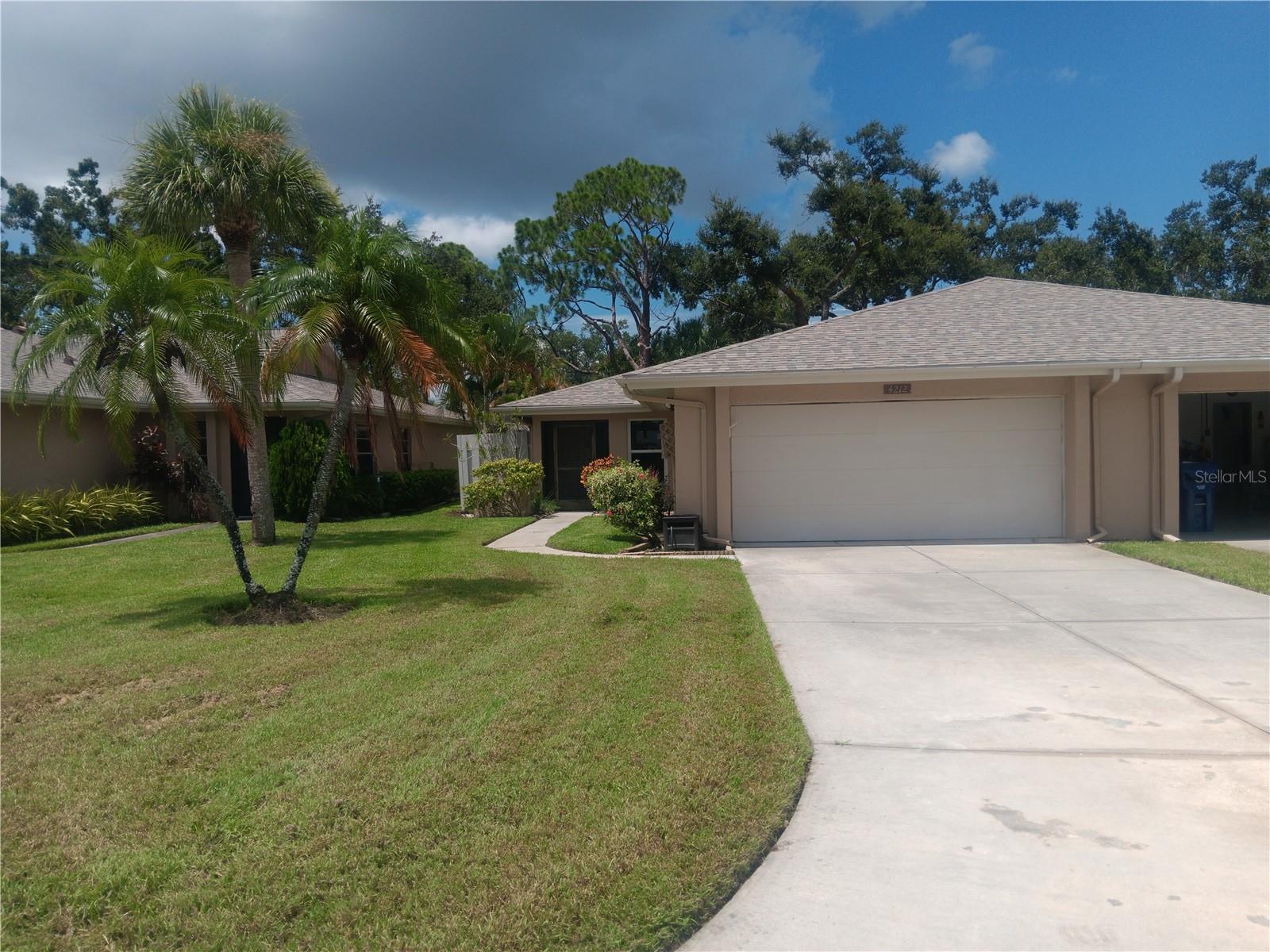 Listing Details for 4212 Center Gate Lane 2, SARASOTA, FL 34233