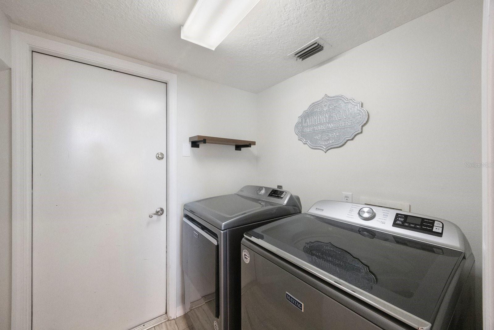 Image 31 of 46 For 2930 Wilderness Boulevard E