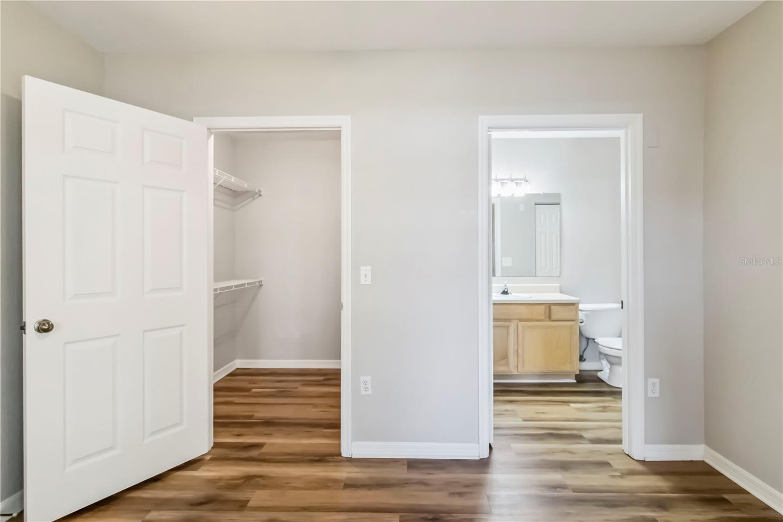 Image 18 of 39 For 1125 Villagio Circle 104