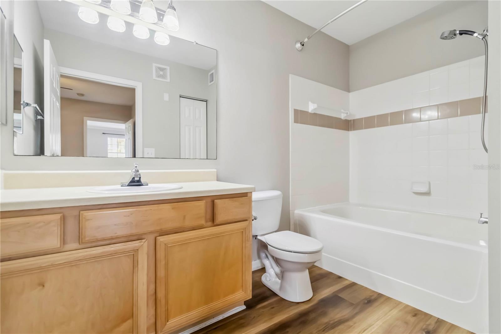 Image 27 of 39 For 1125 Villagio Circle 104