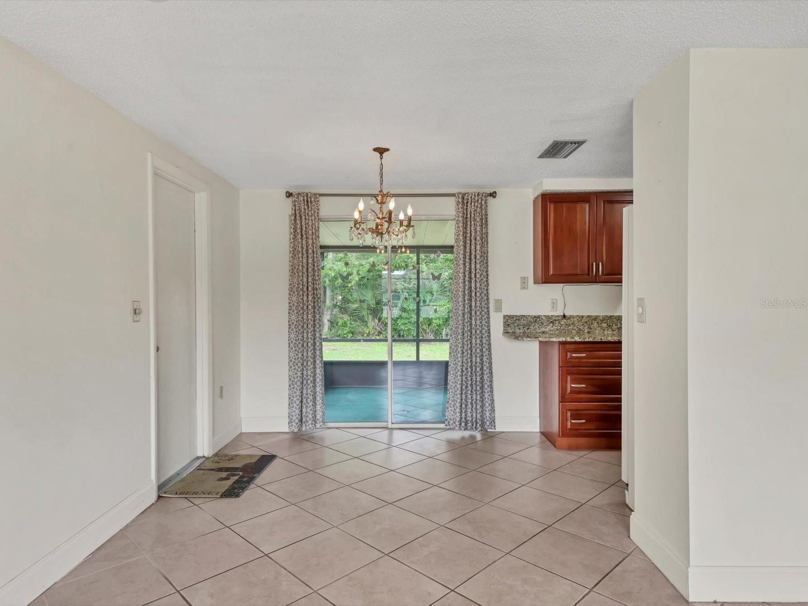 Image 12 of 41 For 2978 Lalani Boulevard