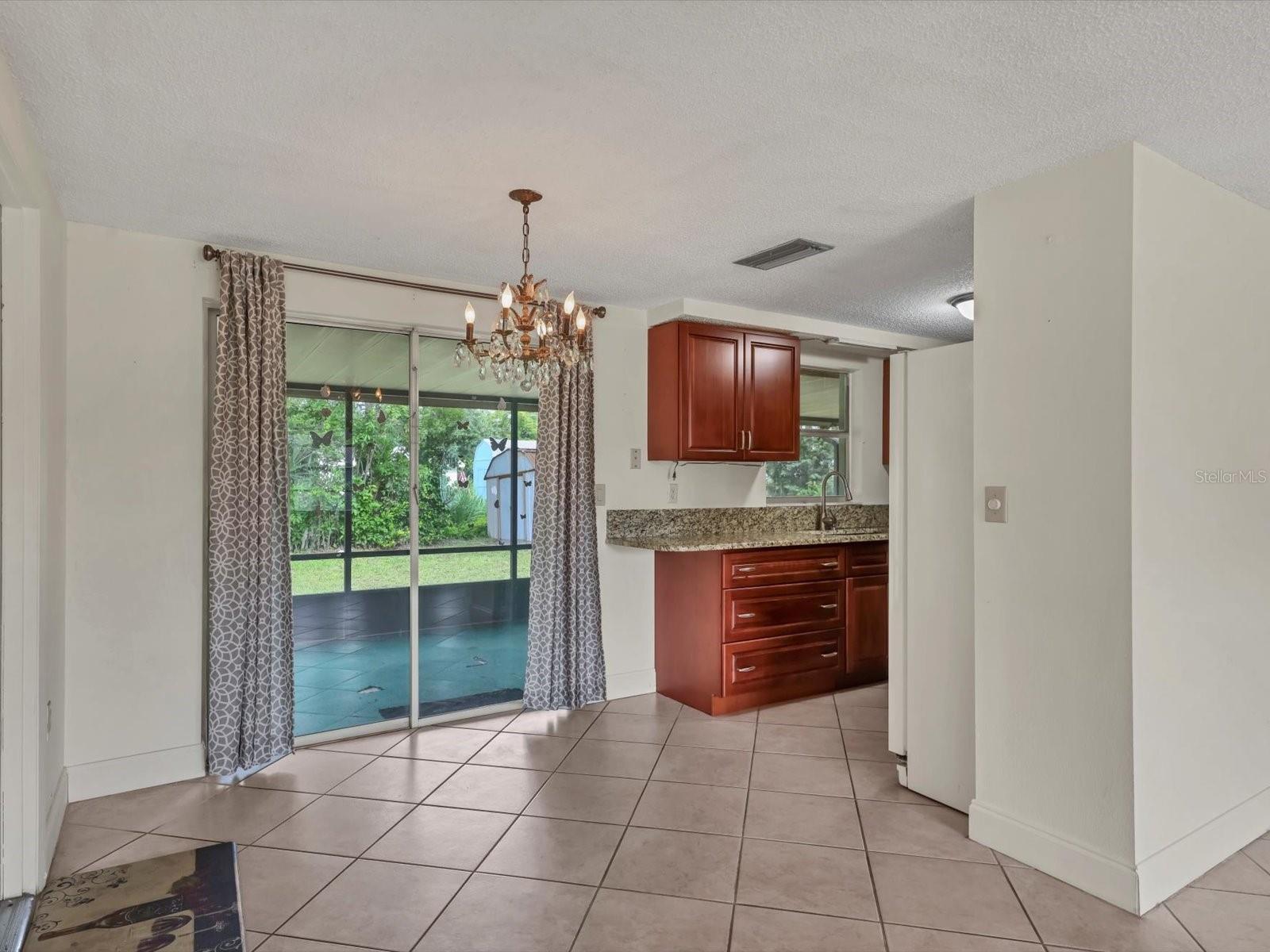 Image 13 of 41 For 2978 Lalani Boulevard