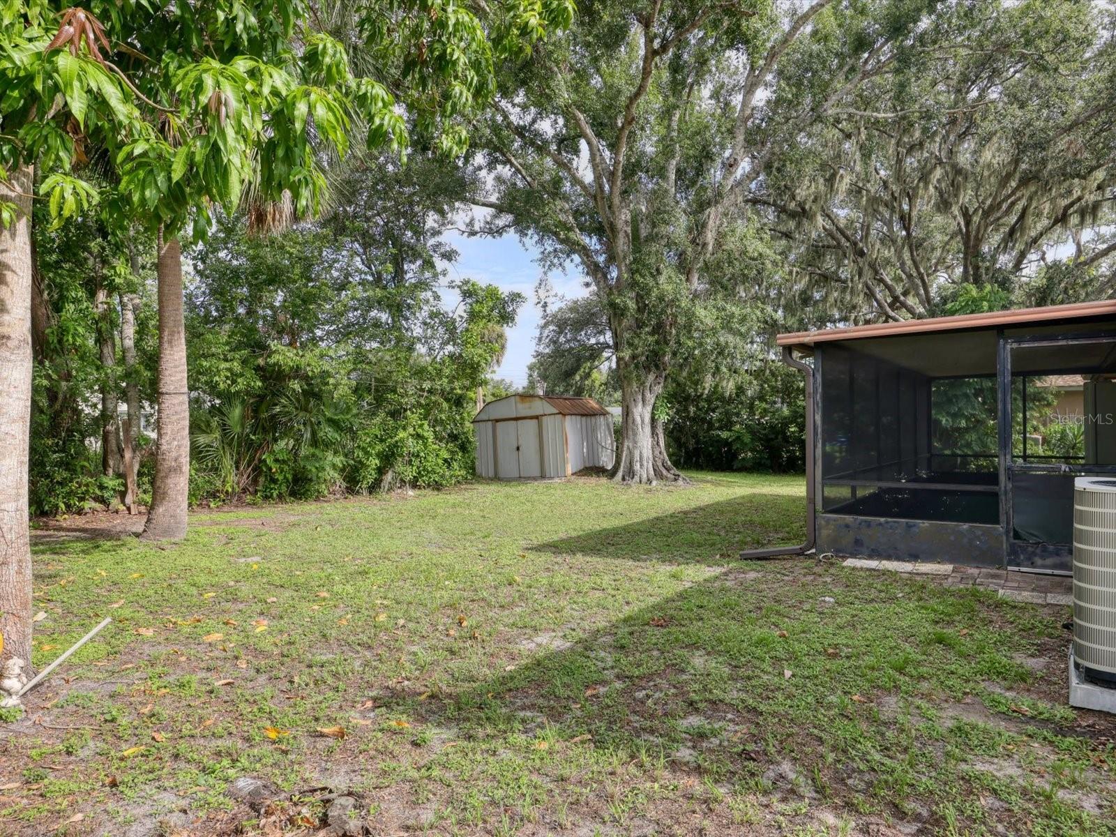 Image 27 of 41 For 2978 Lalani Boulevard