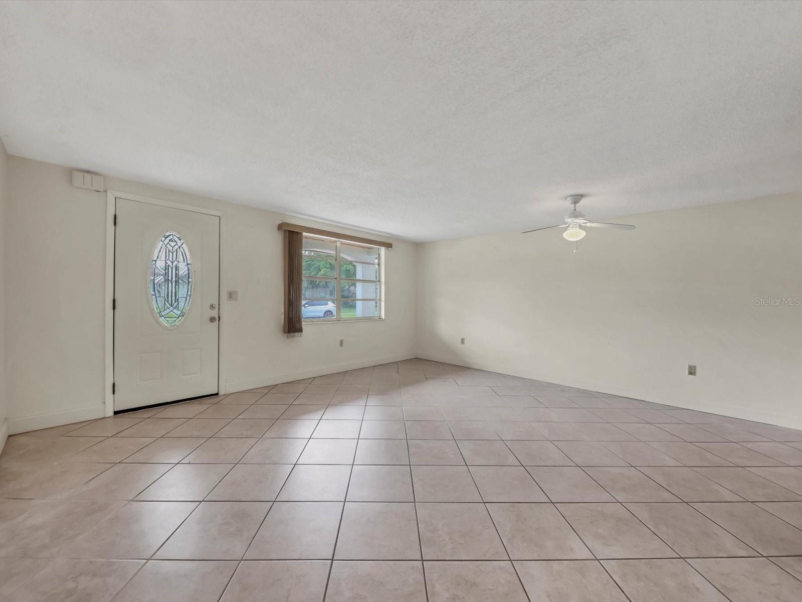 Image 8 of 41 For 2978 Lalani Boulevard