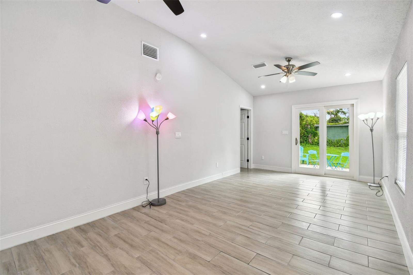 Image 10 of 62 For 3611 19th Street E
