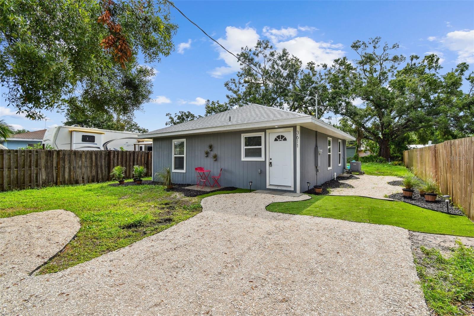 Image 2 of 62 For 3611 19th Street E