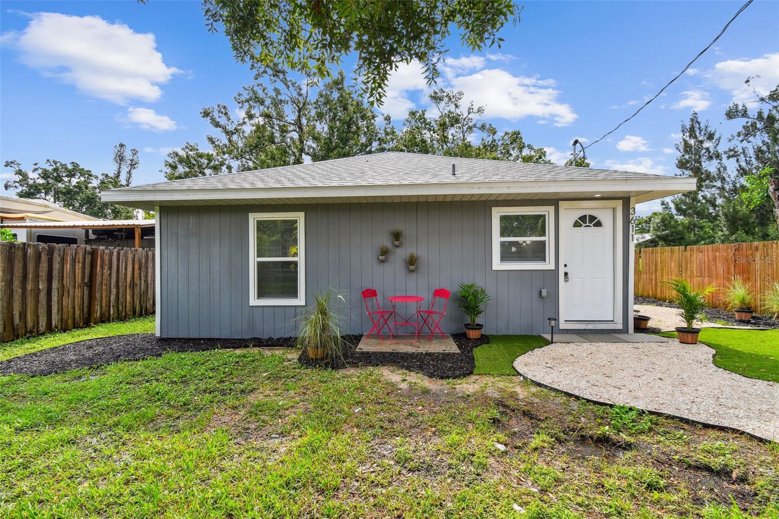 Image 4 of 62 For 3611 19th Street E