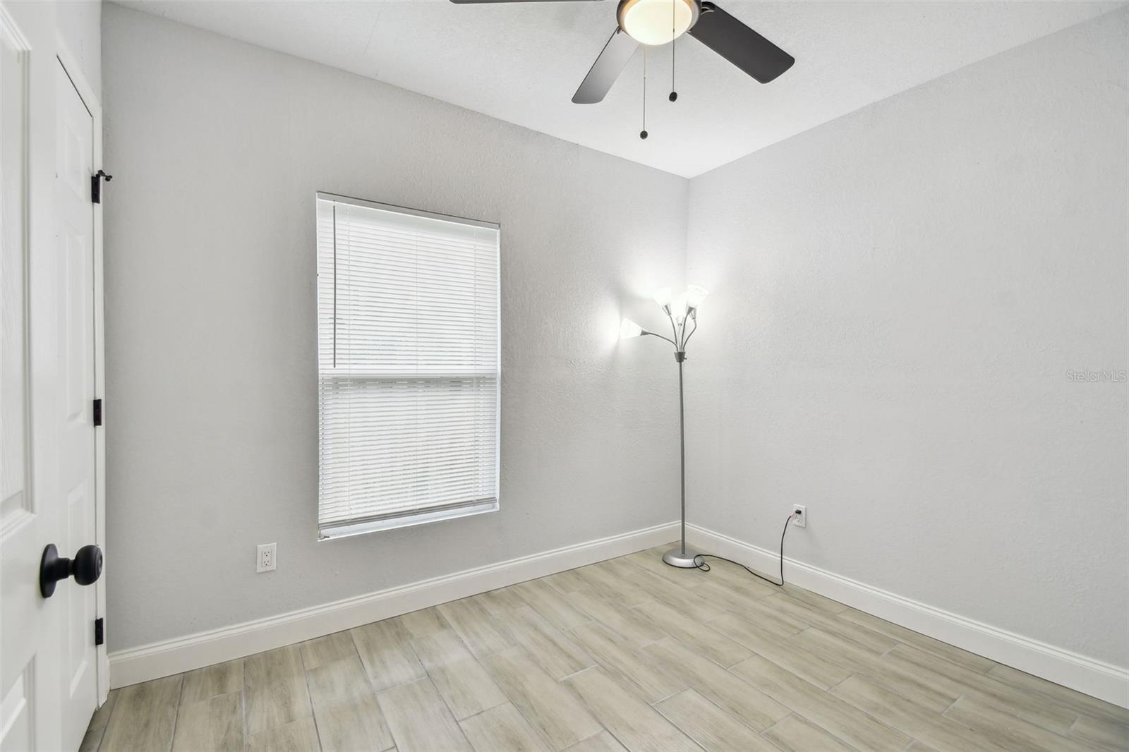 Image 42 of 62 For 3611 19th Street E