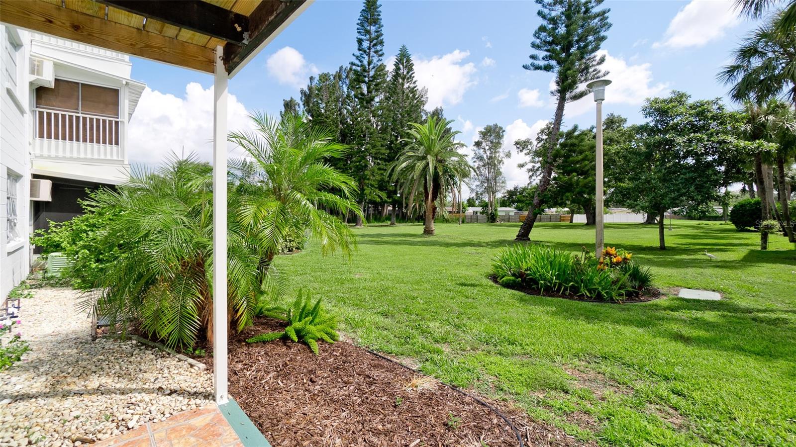 Image 14 of 21 For 2509 Flamingo Boulevard L7