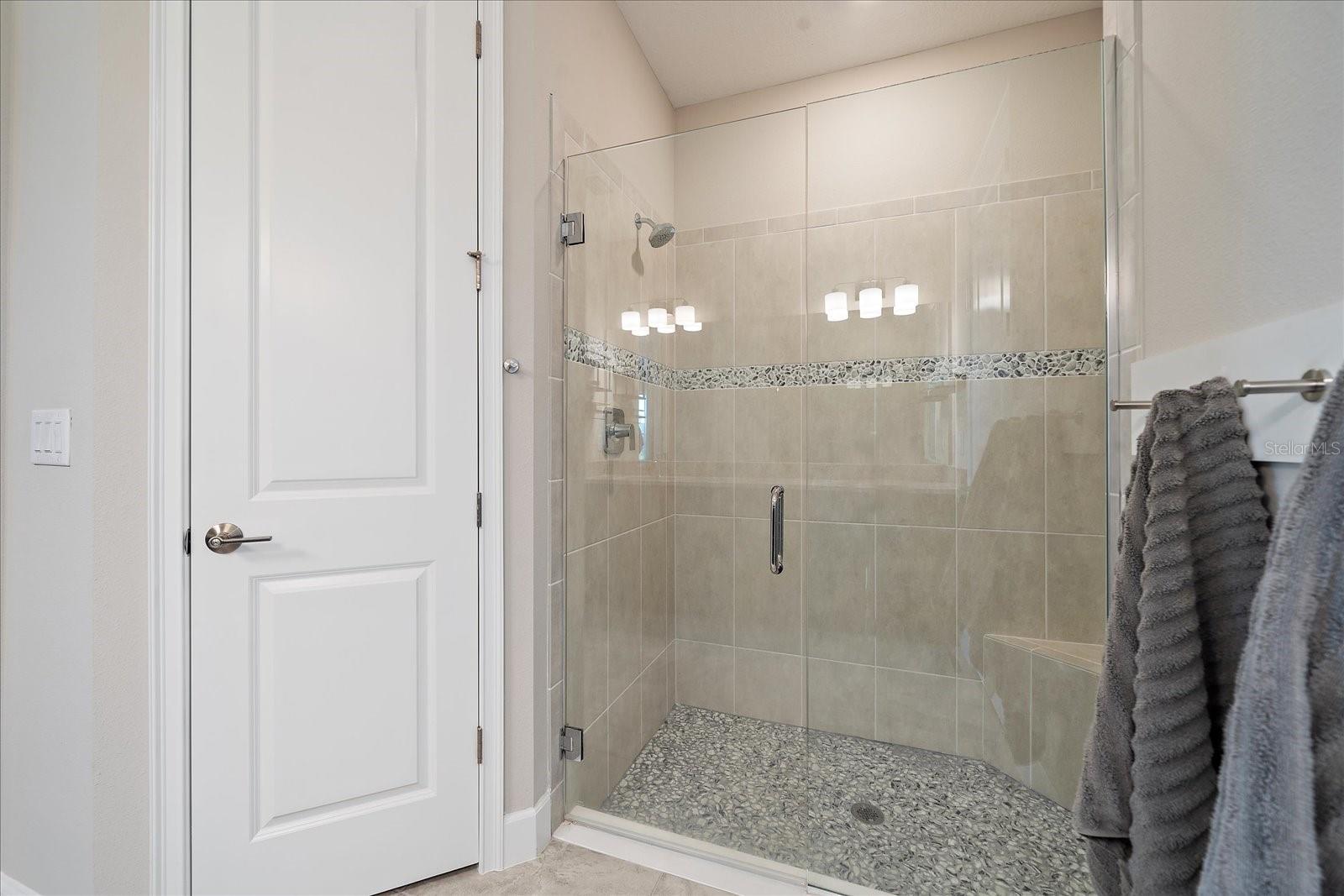 Image 20 of 42 For 8045 Moonbeam Avenue